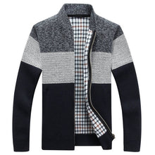 Load image into Gallery viewer, Mountainskin 2019 New Winter Men's Jackets Thick Cardigan Coats Mens Brand Clothing Autumn Gradient knitted Zipper Coat SA580