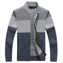Load image into Gallery viewer, Mountainskin 2019 New Winter Men's Jackets Thick Cardigan Coats Mens Brand Clothing Autumn Gradient knitted Zipper Coat SA580