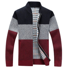 Load image into Gallery viewer, Mountainskin 2019 New Winter Men's Jackets Thick Cardigan Coats Mens Brand Clothing Autumn Gradient knitted Zipper Coat SA580
